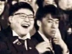 这一次我不愿再附和你的欢笑
